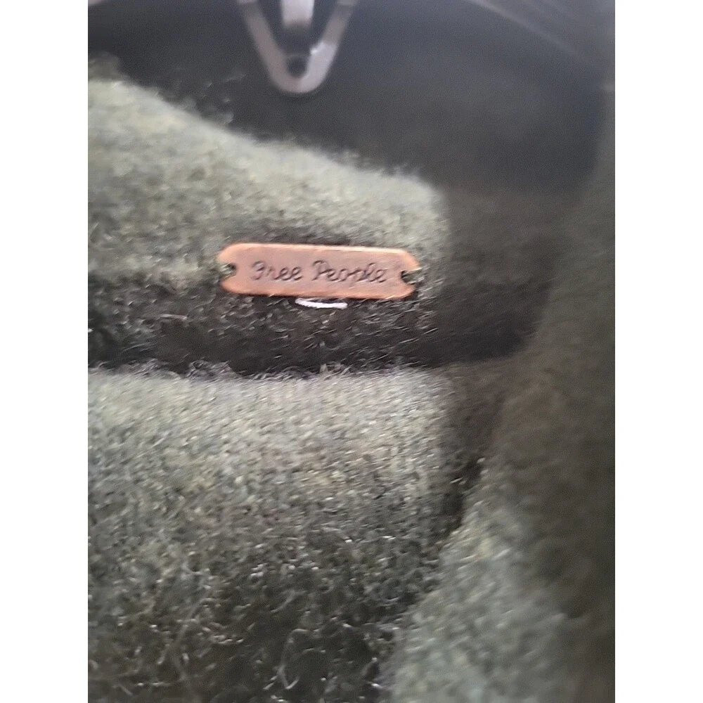 Free People 100% Cashmere ? Green Turtleneck Cropped Women Sweater Size XXS/XS - Picture 9 of 15